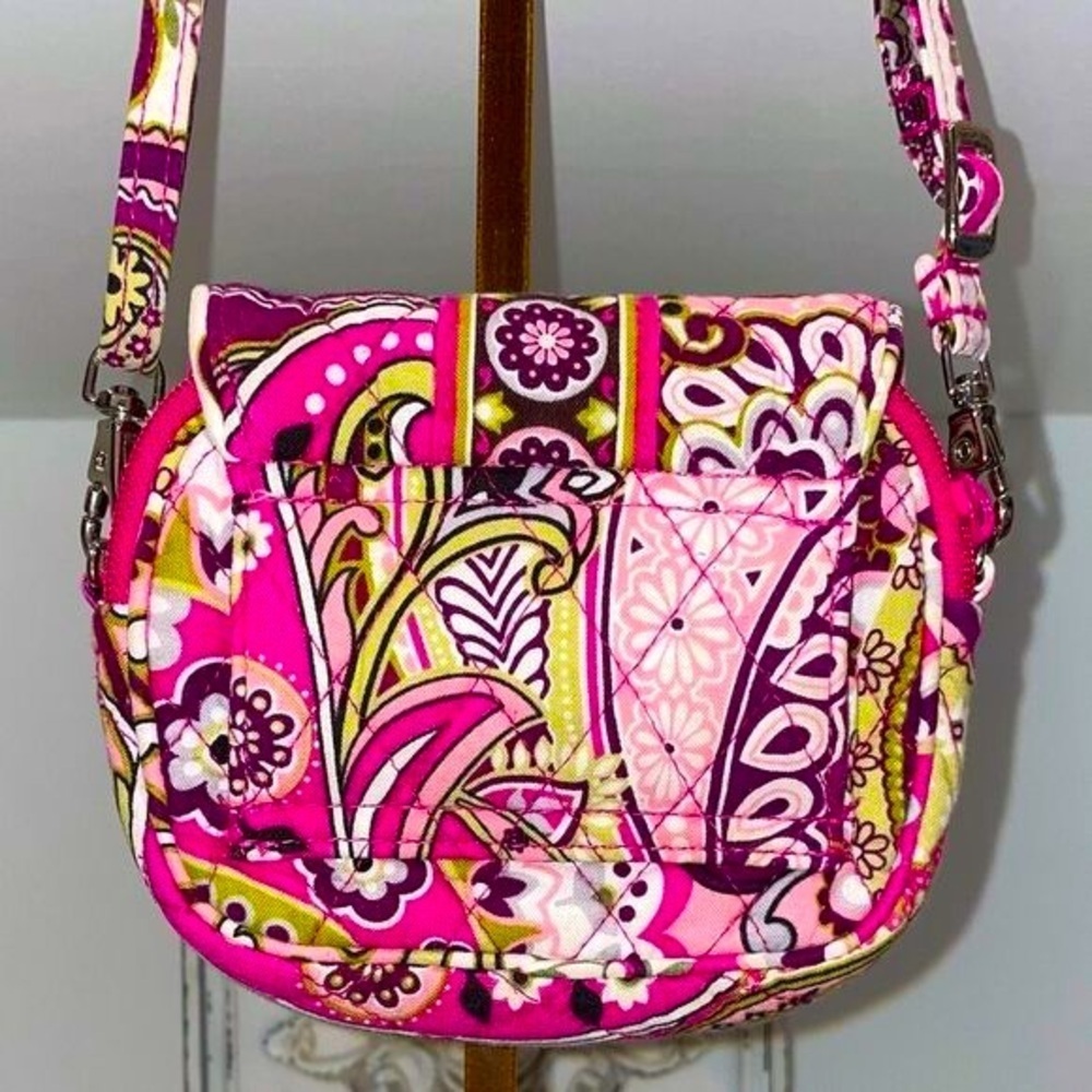 RETIRED PRINT VERA BRADLEY SMALL ADJUSTABLE CROSSBODY BAG VERY BERRY PAISLEY - Picture 3 of 5